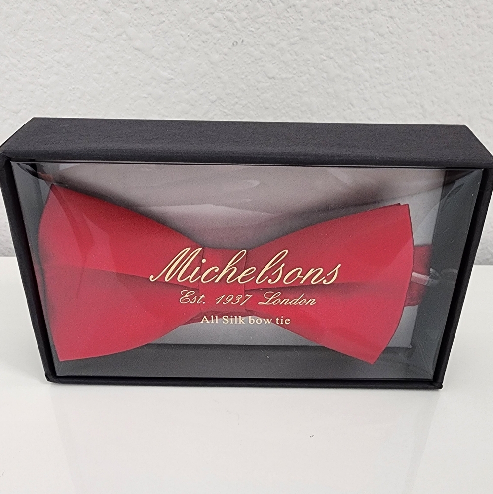 Men's silk red bow tie